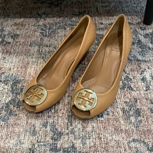 TORY BURCH Sally Peep Toe Wedge Size 8